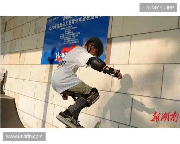 科学滑板灵活性训练全攻略提升运动表现与技巧的有效方法 科学滑板灵活性训练全攻略提升运动表现与技巧的有效方法