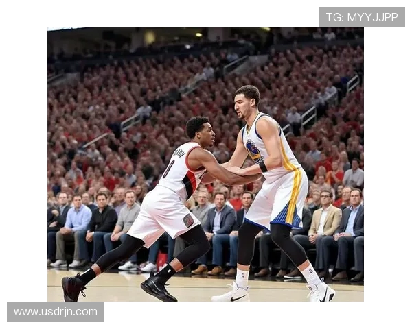 勇士与开拓者激战四月决战季后赛精彩回顾与分析