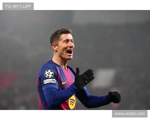 莱万领衔新赛季挑战，期待在绿茵场上再创辉煌成就与传奇故事