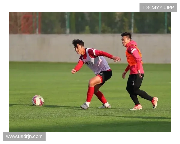 上海足球队的速度之谜：揭开巨献背后的训练与战术秘密